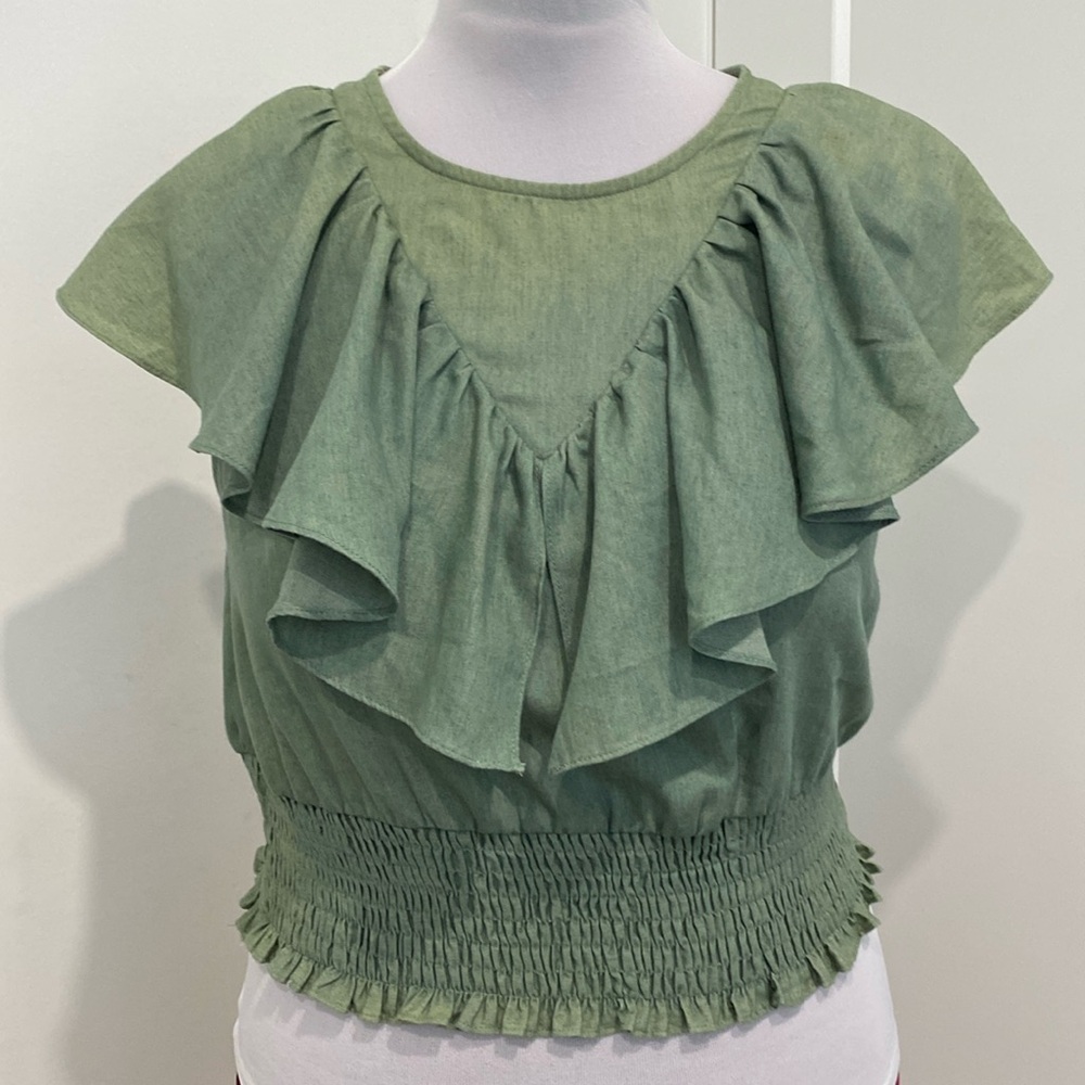 Calista Ruffle Smocked Waist Top |Size Medium